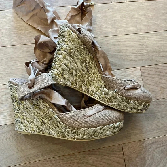 Juicy Couture Smell like couture heels with ribbons ankle straps size 7 - Picture 9 of 13